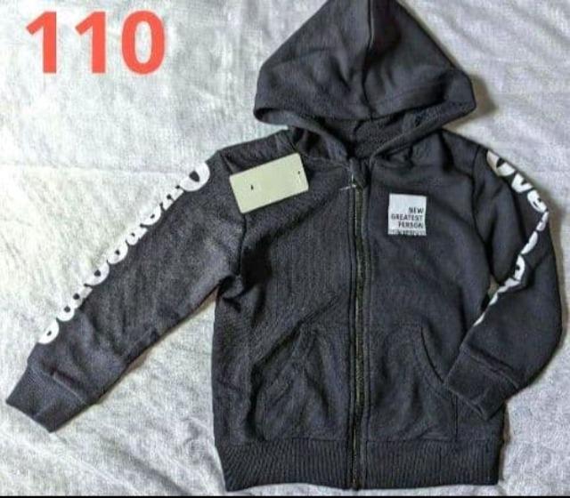 110★裏毛ジップアップパーカー★ブラック★新品★送料無料 < キッズ/ベビー  110★裏毛ジップアップパーカー★ブラック★新品★送料無料  < キッズ/ベビーの