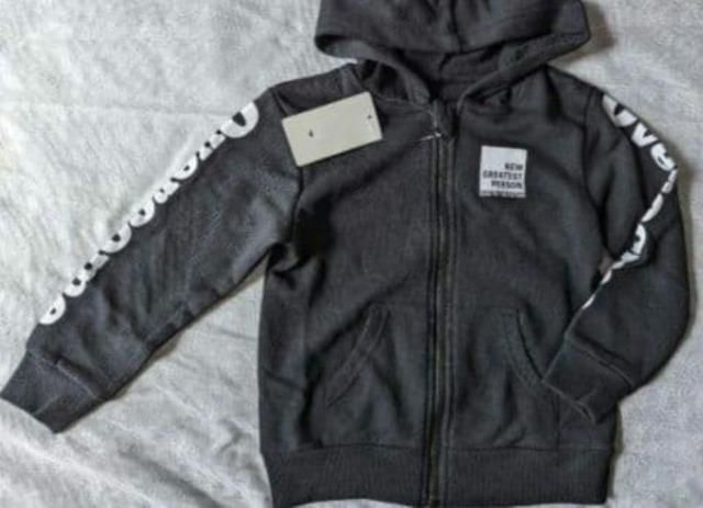 110★裏毛ジップアップパーカー★ブラック★新品★送料無料 < キッズ/ベビー  110★裏毛ジップアップパーカー★ブラック★新品★送料無料 < キッズ/ベビーの