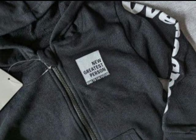 110★裏毛ジップアップパーカー★ブラック★新品★送料無料 < キッズ/ベビー  110★裏毛ジップアップパーカー★ブラック★新品★送料無料 < キッズ/ベビーの