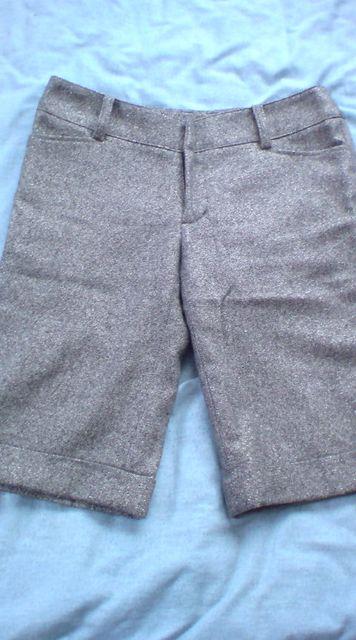 新品*CECILMcBEE*セシルマクビー*グレー&ラメ*ハーフパンツ*灰色*五分丈*ズボン < ブランド 新品*CECILMcBEE*セシルマクビー*グレー&ラメ*ハーフパンツ*灰色*五分丈*ズボン < ブランドの