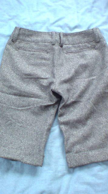 新品*CECILMcBEE*セシルマクビー*グレー&ラメ*ハーフパンツ*灰色*五分丈*ズボン < ブランド 新品*CECILMcBEE*セシルマクビー*グレー&ラメ*ハーフパンツ*灰色*五分丈*ズボン < ブランドの