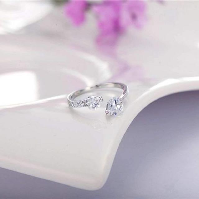 BEE&BLUE@O@w  ANZT[/v 