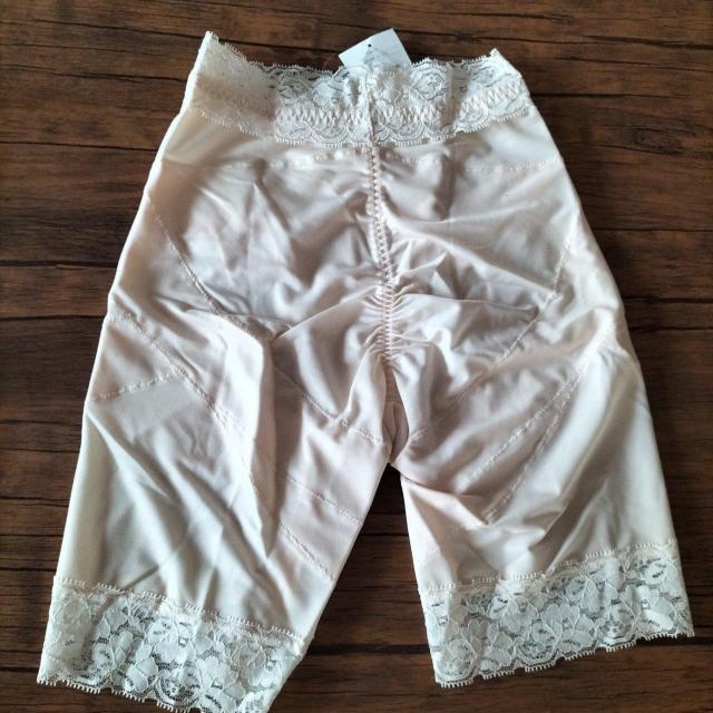 新品 骨盤矯正 ハイウエストのガードル ベージュ < 女性ファッション 新品 骨盤矯正 ハイウエストのガードル ベージュ < 女性ファッションの