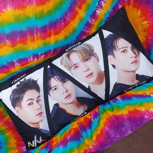 NIK□ニック□ロングクッション□ロング枕□ < タレントグッズ  NIK□ニック□ロングクッション□ロング枕□  < タレントグッズの