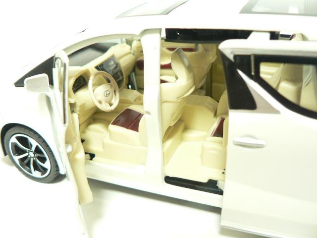 Lexus NTX LM300h E XP[ fEI  zr[ 