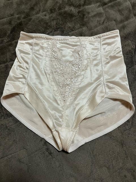 ^Xi@ߗށ@܂ƂOK z[N[jOς݁@K[h@TCY76 S[h 