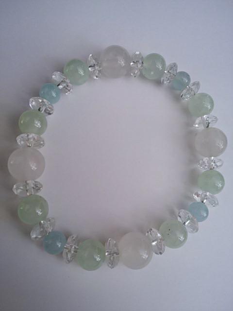 天然石 パワーストーンブレスレット 水晶 パステルカラー 少し訳あり < 女性アクセサリー/時計  天然石 パワーストーンブレスレット 水晶 パステルカラー 少し訳あり  < 女性アクセサリー/時計の