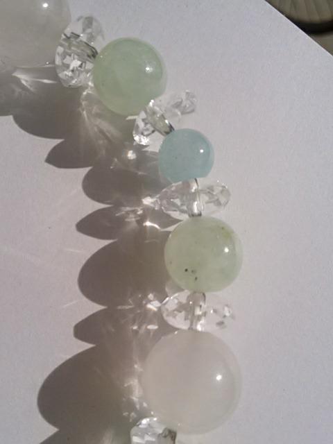 天然石 パワーストーンブレスレット 水晶 パステルカラー 少し訳あり < 女性アクセサリー/時計  天然石 パワーストーンブレスレット 水晶 パステルカラー 少し訳あり < 女性アクセサリー/時計の