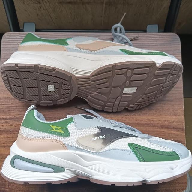 新品 26cm 男女兼用 スニーカー グレー シューズ 靴 メンズ カジュアル < 男性ファッション  新品 26cm 男女兼用 スニーカー グレー シューズ 靴 メンズ カジュアル < 男性ファッションの