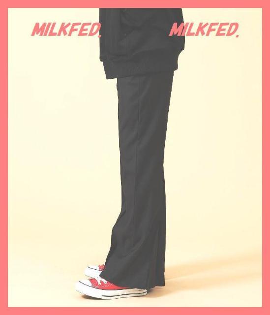 ☆ミルクフェド☆超美品足長美脚♪バックプリーツセンタープレスフレアパンツM < ブランド ☆ミルクフェド☆超美品足長美脚♪バックプリーツセンタープレスフレアパンツM < ブランドの