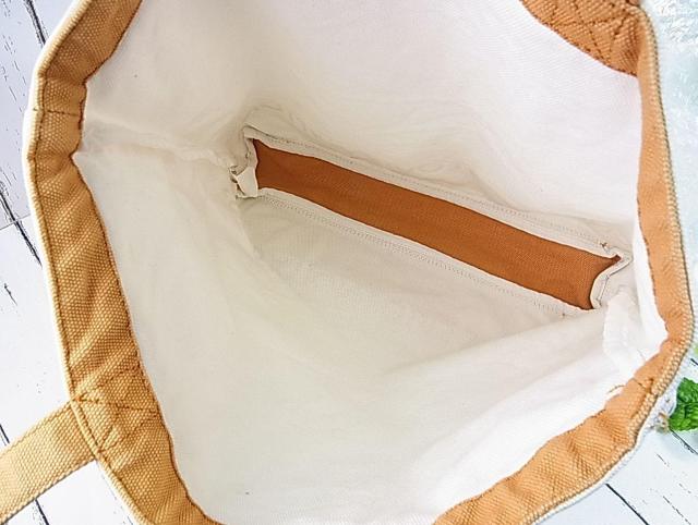 500~X^LVpكp萳KiFONDATION LOUIS VUITTONtH_VI CBgg[gƃ|[`2_