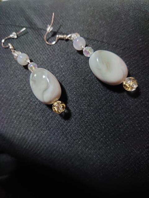 ハンドメイド★ピアス。シルバー。黒白マーブル。 < 女性ファッション  ハンドメイド★ピアス。シルバー。黒白マーブル。 < 女性ファッションの