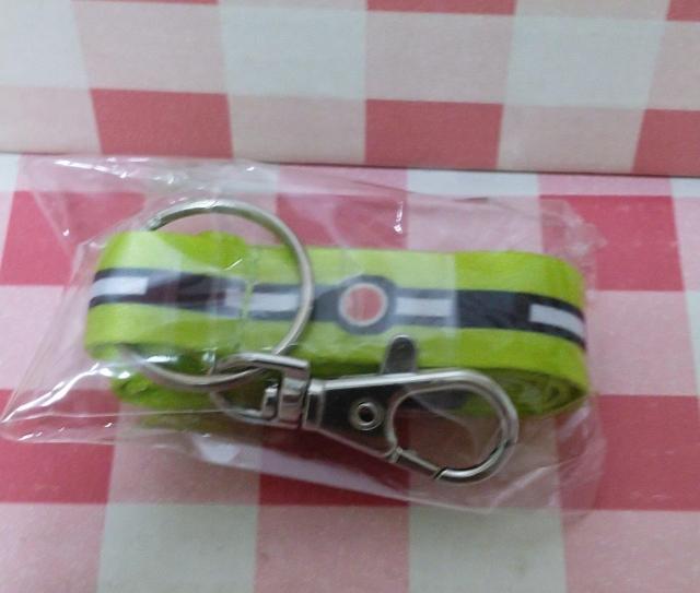 NEWDAYS限定品 午後の紅茶 電車ネックストラップ < ホビー NEWDAYS限定品 午後の紅茶 電車ネックストラップ < ホビーの