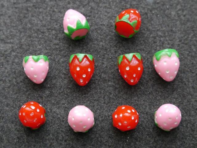 プラパーツ 手芸・アクセサリーパーツ  苺 パーツ 10個セット < 香水/コスメ/ネイル  プラパーツ 手芸・アクセサリーパーツ  苺 パーツ 10個セット  < 香水/コスメ/ネイルの