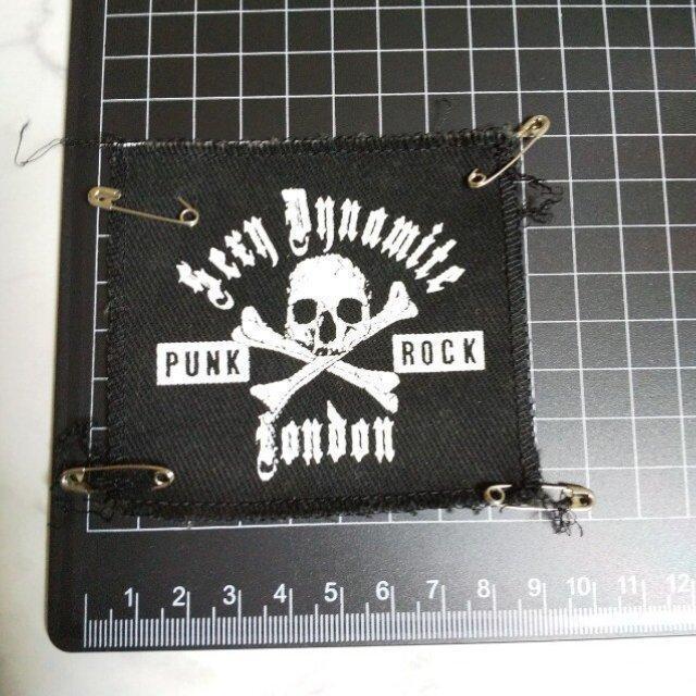 レア★SEXY DYNAMITE LONDON★腕章&安ピンワッペンセット★新品 < 女性ファッション  レア★SEXY DYNAMITE LONDON★腕章&安ピンワッペンセット★新品 < 女性ファッションの