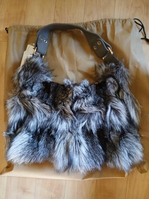 ~I{єVo[tHbNXobO   t@bV 