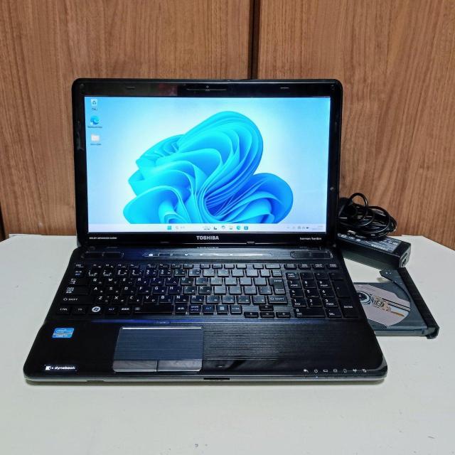 TOSHIBA dynabook Corei7 メモリ16GB SSD512GB Webカメラ Office2024 ブルーレイ < PC本体/周辺機器 TOSHIBA dynabook Corei7 メモリ16GB SSD512GB Webカメラ Office2024 ブルーレイ < PC本体/周辺機器の