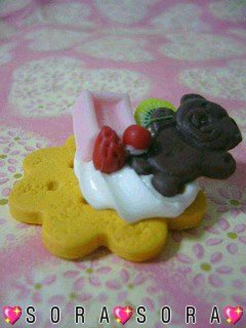スイーツアクセ♪クッキー ストロベリーチョコ&くまチョコ ホイップ < 女性ファッション  スイーツアクセ♪クッキー ストロベリーチョコ&くまチョコ ホイップ < 女性ファッションの