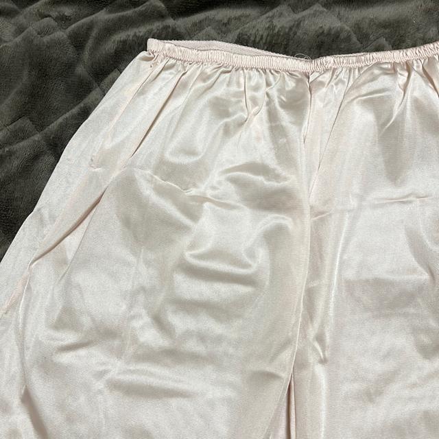 ☆☆☆タンス整理品 衣類 おまとめOK ホームクリーニング済み ペチコート ピンクベージュ 60くらい < 女性ファッション  ☆☆☆タンス整理品 衣類 おまとめOK ホームクリーニング済み ペチコート ピンクベージュ 60くらい < 女性ファッションの