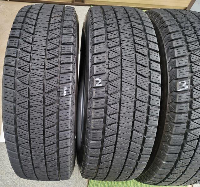 バリ溝 スタッドレス タイヤ 16インチブリヂストン BLIZZAK DM-V3 215/70R16 100Q タイヤのみ4本 < 自動車/バイク バリ溝 スタッドレス タイヤ 16インチブリヂストン BLIZZAK DM-V3 215/70R16 100Q タイヤのみ4本 < 自動車/バイク