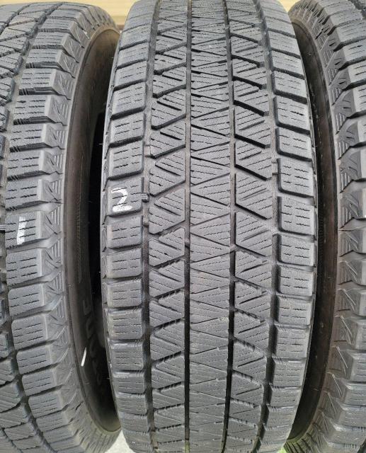 バリ溝 スタッドレス タイヤ 16インチブリヂストン BLIZZAK DM-V3 215/70R16 100Q タイヤのみ4本 < 自動車/バイク バリ溝 スタッドレス タイヤ 16インチブリヂストン BLIZZAK DM-V3 215/70R16 100Q タイヤのみ4本 < 自動車/バイク