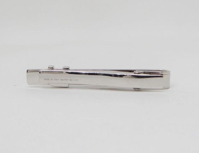 ルイヴィトン M61981 パンス・クラヴァット・LV イニシャル ネクタイピン シルバー<USED>【送料無料】 < ブランド  ルイヴィトン M61981 パンス・クラヴァット・LV イニシャル ネクタイピン シルバー<USED>【送料無料】 < ブランドの