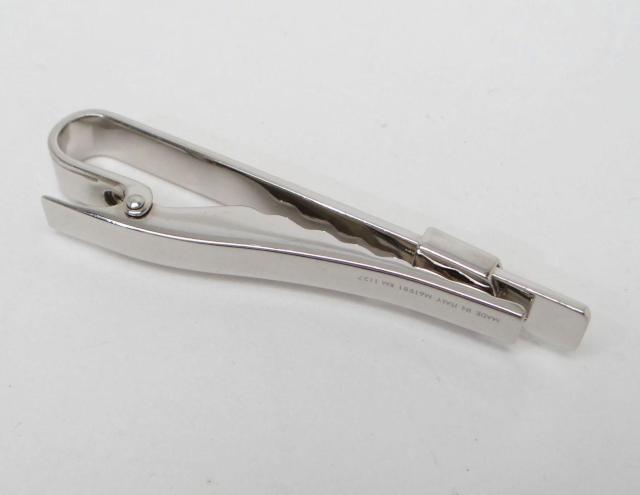 ルイヴィトン M61981 パンス・クラヴァット・LV イニシャル ネクタイピン シルバー<USED>【送料無料】 < ブランド  ルイヴィトン M61981 パンス・クラヴァット・LV イニシャル ネクタイピン シルバー<USED>【送料無料】 < ブランドの