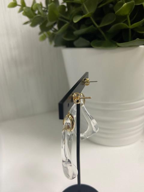 イヤリングに変更可能 ハンドメイド アクリル スクエアのピアス  < 女性ファッション  イヤリングに変更可能 ハンドメイド アクリル スクエアのピアス  < 女性ファッションの