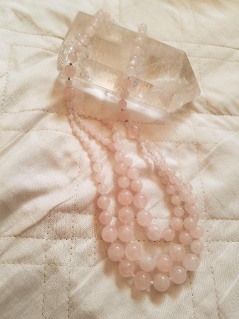Hand Made ローズクォーツ ボリュームネックレス ラスト1点 < 女性アクセサリー/時計  Hand Made ローズクォーツ ボリュームネックレス ラスト1点  < 女性アクセサリー/時計の