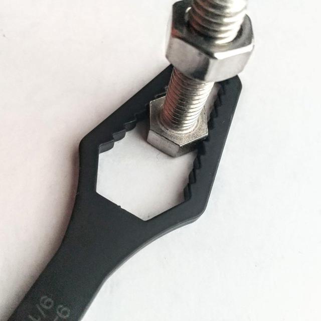 自在レンチ 3ミリ〜17ミリ フリーレンチ L150 全長 約15センチ 黒色 < 自動車/バイク 自在レンチ 3ミリ〜17ミリ フリーレンチ L150 全長 約15センチ 黒色 < 自動車/バイク