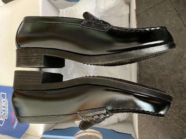 G.T HAWKINS 洗えるローファー黒 22.5cm < キッズ/ベビー G.T HAWKINS 洗えるローファー黒 22.5cm < キッズ/ベビーの