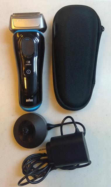 Brown �u���E�� Series8 �V���[�Y8 �[�d�� �X�^���h �V�F�[�o�[�P�[�X �t��  �� �Ɠd/AV�� 