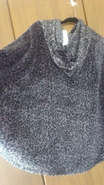 フリーサイズ!新品!軽く暖か!ふわもこフリースポンチョ豹柄 < 女性ファッション  フリーサイズ!新品!軽く暖か!ふわもこフリースポンチョ豹柄 < 女性ファッションの