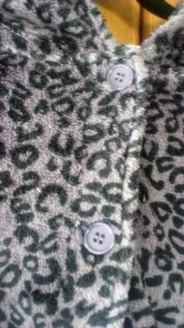 フリーサイズ!新品!軽く暖か!ふわもこフリースポンチョ豹柄 < 女性ファッション  フリーサイズ!新品!軽く暖か!ふわもこフリースポンチョ豹柄 < 女性ファッションの