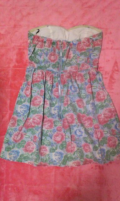 フォーエバー21 薔薇柄 水色×ピンク チューブトップ ミニワンピS 新品 激安 < ブランド  フォーエバー21 薔薇柄 水色×ピンク チューブトップ ミニワンピS 新品 激安 < ブランドの