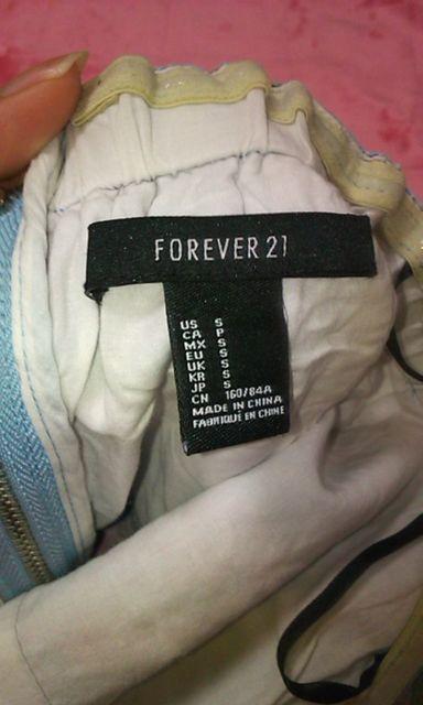 フォーエバー21 薔薇柄 水色×ピンク チューブトップ ミニワンピS 新品 激安 < ブランド  フォーエバー21 薔薇柄 水色×ピンク チューブトップ ミニワンピS 新品 激安 < ブランドの