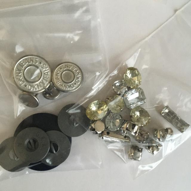 ボタンまとめ売り デザイナーズブランド < ペット/手芸/園芸 ボタンまとめ売り デザイナーズブランド < ペット/手芸/園芸の