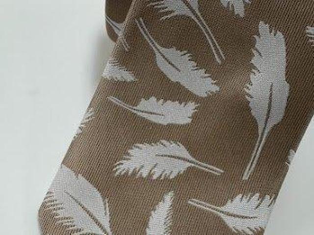 ネクタイ メンズ カジュアル オシャレ フェザー柄 ベージュ < 男性ファッション ネクタイ メンズ カジュアル オシャレ フェザー柄 ベージュ < 男性ファッションの