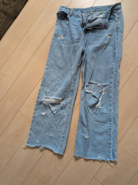 ダメージデニムジーンズ < 女性ファッション ダメージデニムジーンズ < 女性ファッションの