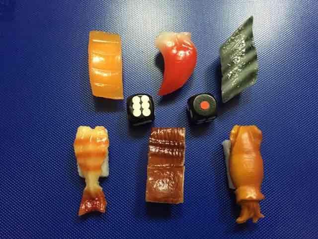 お寿司の食品サンプル予言マジック!サイコロ回転寿司!手品 < おもちゃ  お寿司の食品サンプル予言マジック!サイコロ回転寿司!手品 < おもちゃの