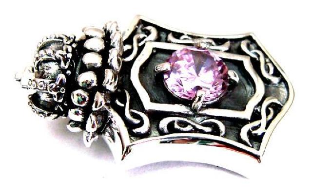 シルバー925 クラウンシールドペンダント チャーム ピンクダイヤ < 男性アクセサリー/時計 シルバー925 クラウンシールドペンダント チャーム ピンクダイヤ < 男性アクセサリー/時計の