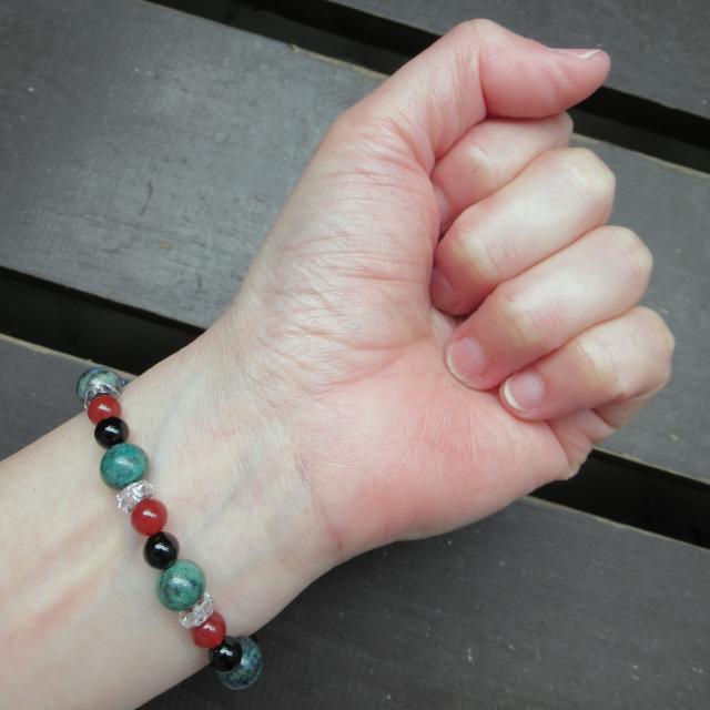 アズロマラカイトxオニキスxカーネリアンブレスレット < 女性アクセサリー/時計 アズロマラカイトxオニキスxカーネリアンブレスレット < 女性アクセサリー/時計の