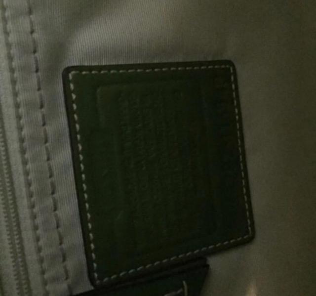 正規品未使用に近COACHオールドコーチレザー本革ターンロックロゴ型押しゴールド金具ビジネスバッグ通勤グリーンオールレザー頑丈上品 < ブランド  正規品未使用に近COACHオールドコーチレザー本革ターンロックロゴ型押しゴールド金具ビジネスバッグ通勤グリーンオールレザー頑丈上品 < ブランドの