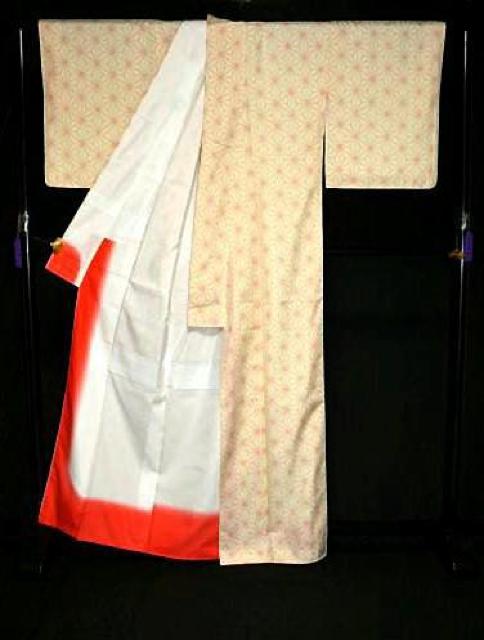 小紋 中古 最高級 未使用品 麻の葉 身丈164.5cm 裄丈67cm Y2912 < 女性ファッション  小紋 中古 最高級 未使用品 麻の葉 身丈164.5cm 裄丈67cm Y2912 < 女性ファッションの