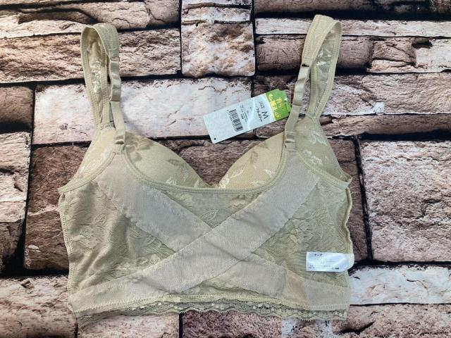 送料無料!お洒落な総メッシュ花透かし柄!背中補正でスタイルアップ!カップ付きブラジャー(2色から)1枚 < 女性ファッション  送料無料!お洒落な総メッシュ花透かし柄!背中補正でスタイルアップ!カップ付きブラジャー(2色から)1枚 < 女性ファッションの