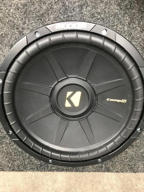 Kicker(キッカー) COMPS 40CWS124 12インチ 600W+専用BOX!! < 自動車/バイク Kicker(キッカー) COMPS 40CWS124 12インチ 600W+専用BOX!! < 自動車/バイク