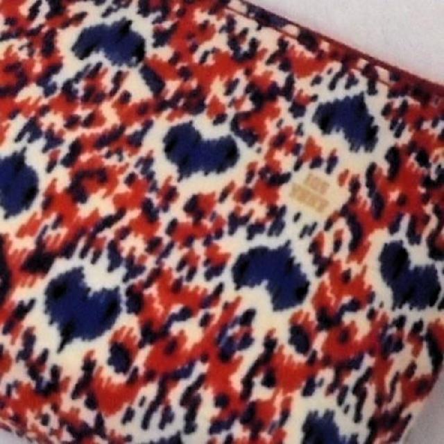 【13p幅】◆ANNA SUI◆アナスイ◆青いハート×赤地◆ファスナーポーチ < 女性ファッション 【13p幅】◆ANNA SUI◆アナスイ◆青いハート×赤地◆ファスナーポーチ < 女性ファッションの