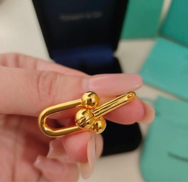 Tiffany&co ハードウェアピアス ゴールド < ブランド Tiffany&co ハードウェアピアス ゴールド < ブランドの