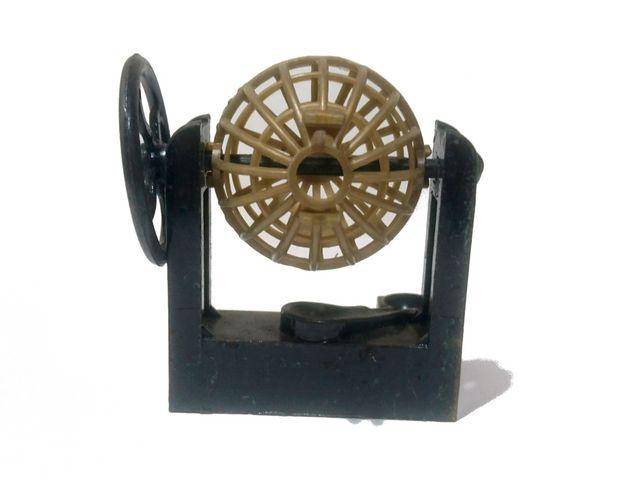 【1点もの】アンティーク ボール型 鉛筆削り < インテリア/ライフ  【1点もの】アンティーク ボール型 鉛筆削り < インテリア/ライフの