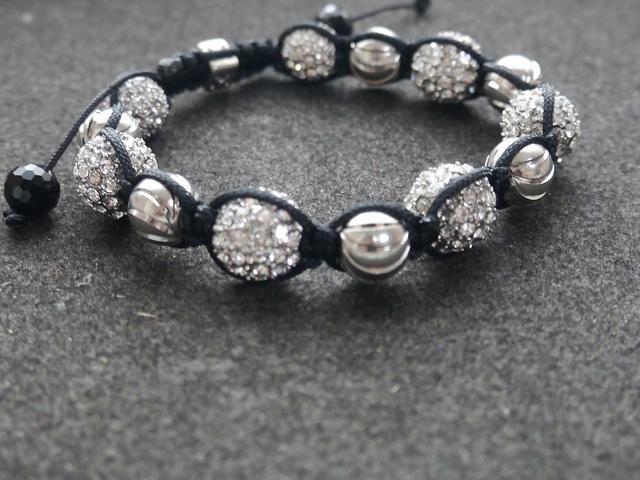 新品 アンティーク調グラスストーンシャンバラブレスレット < 女性アクセサリー/時計 新品 アンティーク調グラスストーンシャンバラブレスレット < 女性アクセサリー/時計の